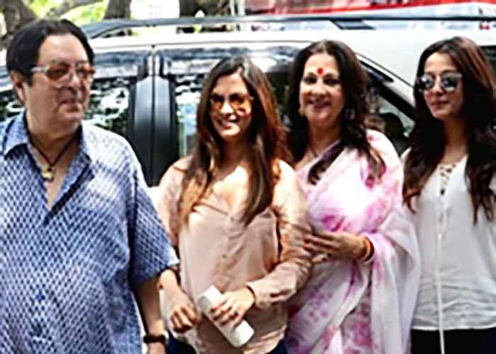 Raima and Riya Sen father Bharat Dev Varma