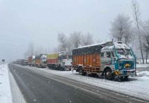 Razdan Pass trucks snow