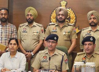 SAS Nagar Police Arrest Four Robbers