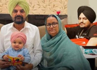 Sidhu Moosewala’s parents with son Shubhdeep