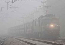 delhi air pollution train fog