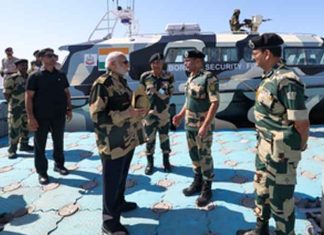 pm modi with Indian Army