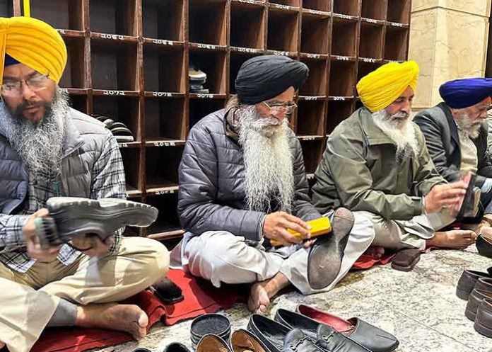 Advocate-Dhami-sewa-from-Sri-Akal-Takht-Sahib