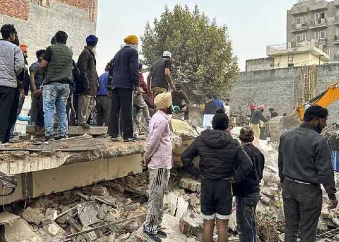 Building collapses in Punjab