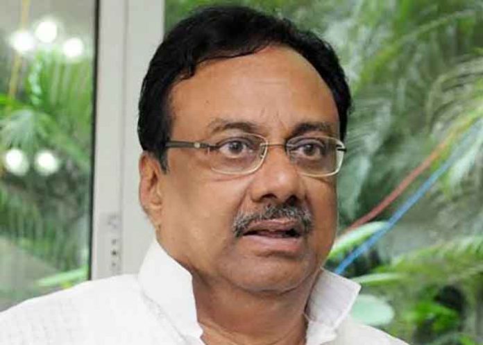 EVKS Elangovan Congress Leader