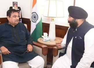 Harjot Bains Meets Nitin Gadkari