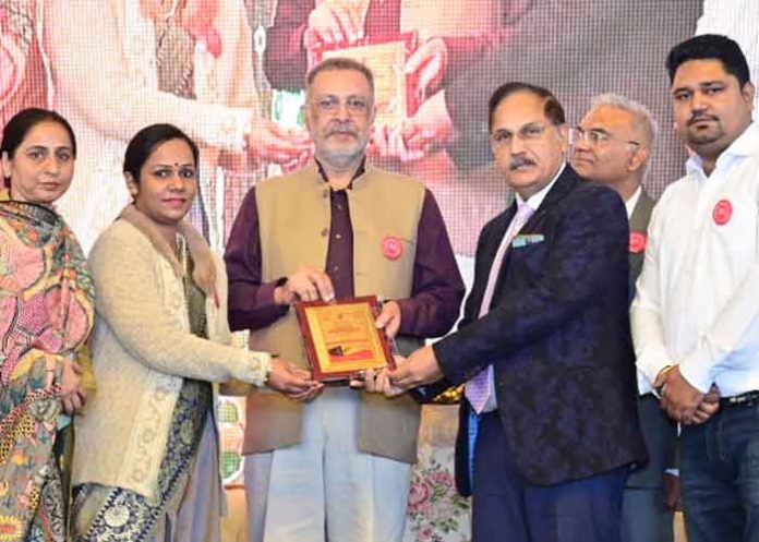 Jalandhar Bags Top Award