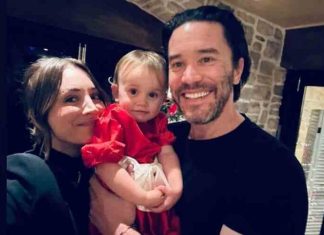 Kaley-Cuoco-shares- pics-from-Christmas-celebration-with-fiance-Tom-Pelphrey-daughter-Matilda