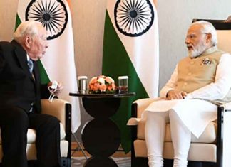 Osamu Suzuki with PM Modi