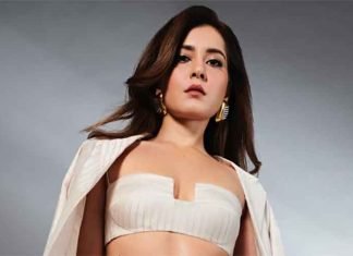 Raashii Khanna Actress 5