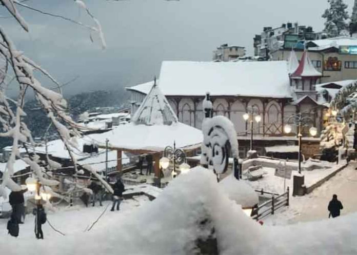 Shimla sees season’s first snowfall