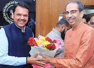 Uddhav Thackeray meets Devendra Fadnavis