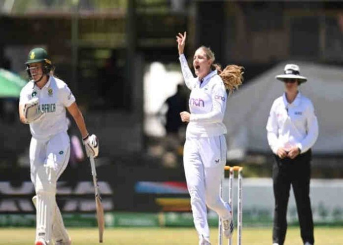 MacDonald-Gay-Kemp-Smith-Heat-named-in-England’s-squad-for-Women's-Ashes