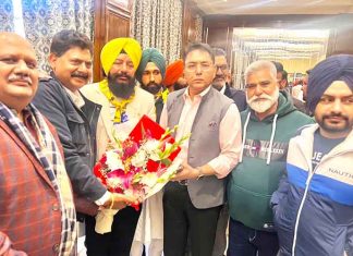 Aman Arora Thanks Akali Councillors for Support