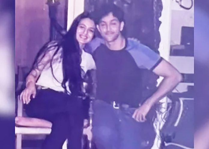 Ameesha Patel Hrithik Roshan old Photo