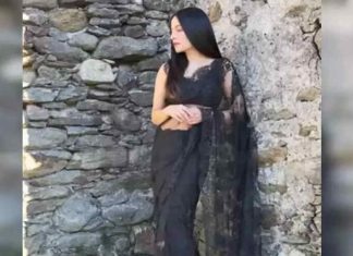 Celina-in-black-saree