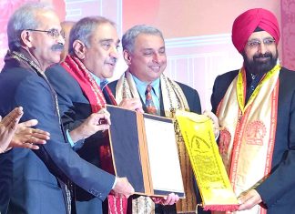 IIT Kharagpur Honours its Alumnus Yatinder Pal Singh Suri