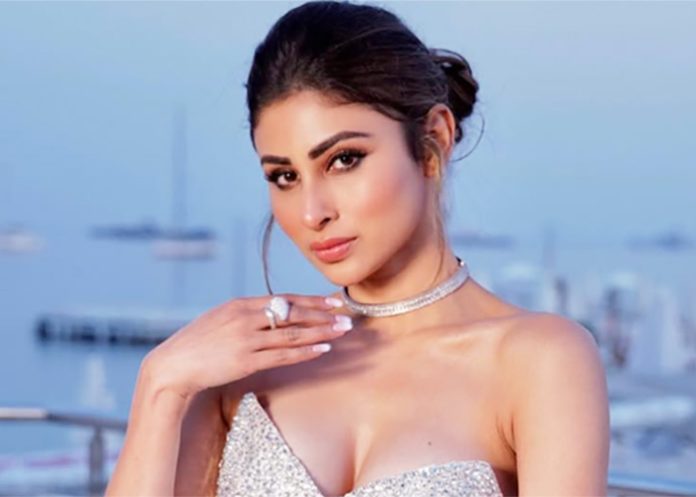 Mouni Roy Actress 7