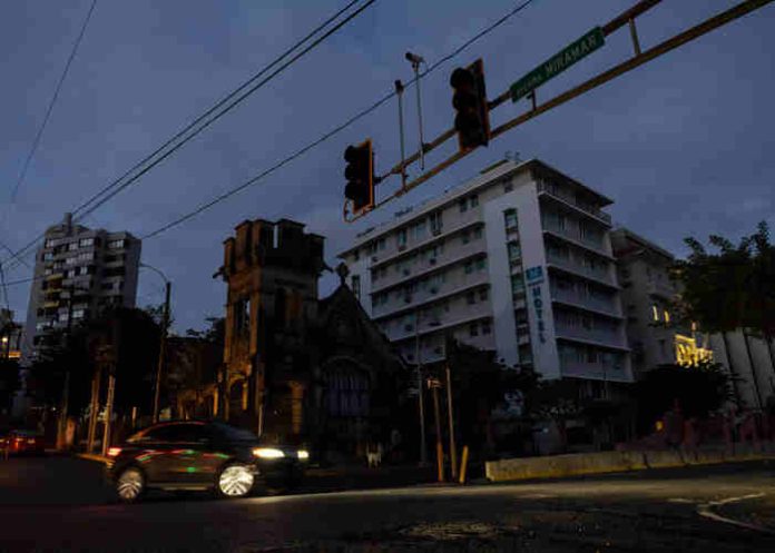 Puerto-Rico-without-power-on