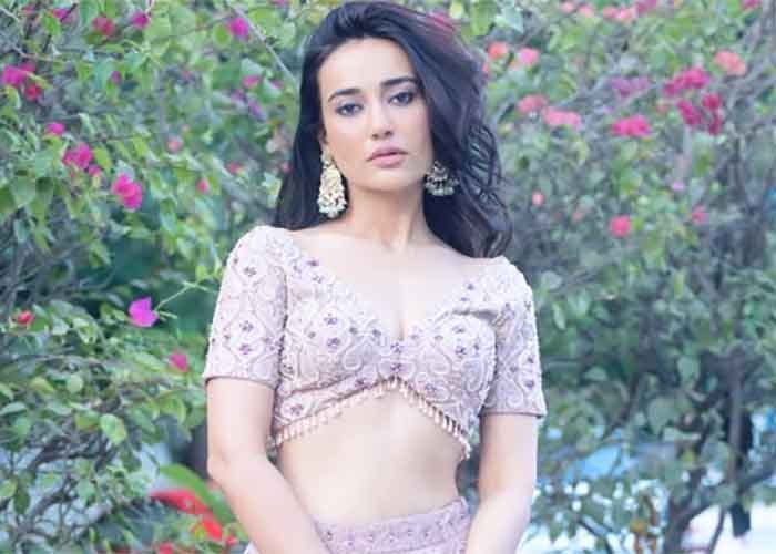 Surbhi Jyoti Actress 3
