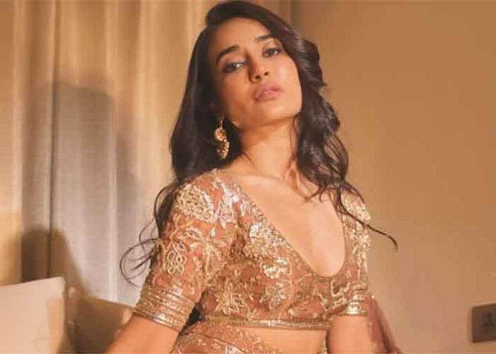 Surbhi Jyoti Actress 4