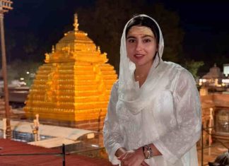 sara-ali-khan-temple