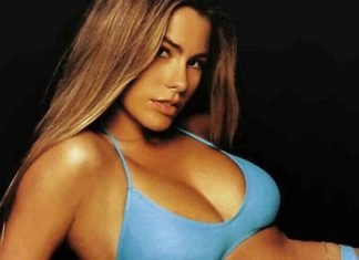 Sofia Vergara reveals ‘Modern Family’ cast still use their group chat sofia-vergara-bold