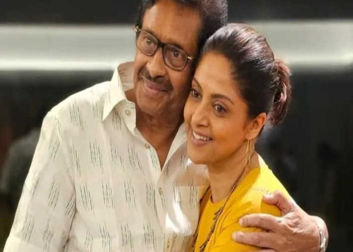 Actress-Nadiya-Nokkethadhoorathu-Kannum-Nattu.