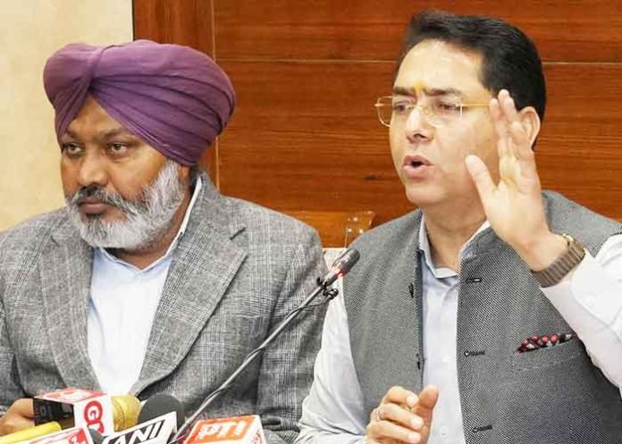 Aman Arora Harpal Cheema