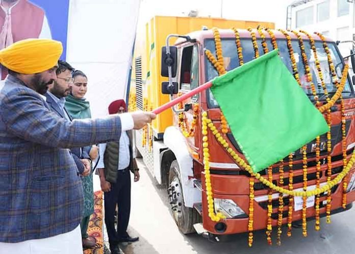 CM Mann Flags Off State-of-the-Art Machine