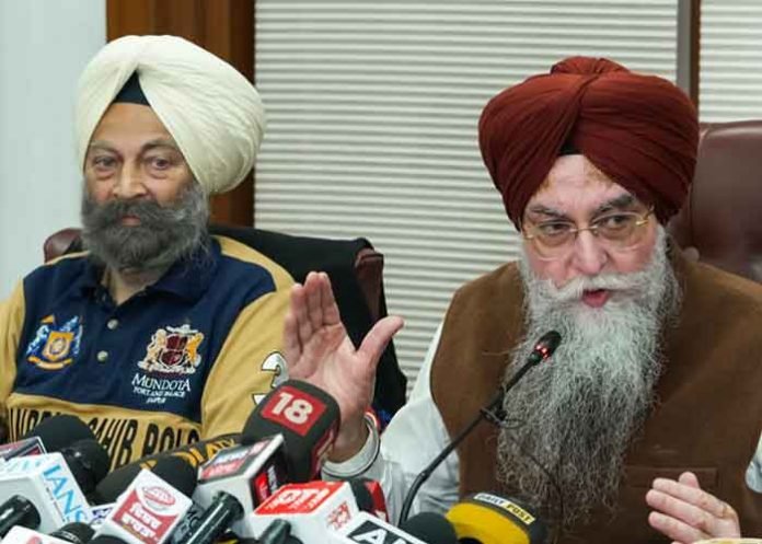 Speaker Sandhwan on mic