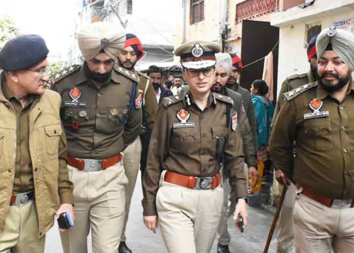 IPS Dhanpreet Kaur leads Search Operations
