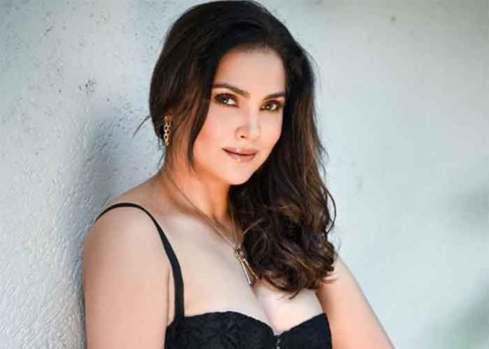 Lara Dutta Actress 6
