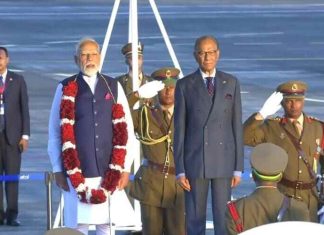 PM-Modi-arrives-in-Mauritius-for-two-day-visit