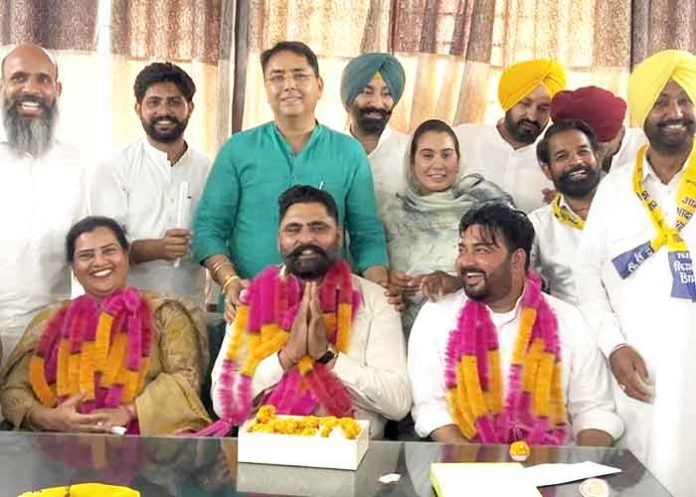 Aman Arora Congratulates Elected Office-Bearers