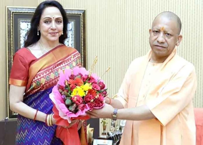 Hema-Malini-meets-UP-CM-Yogi-Adityanath
