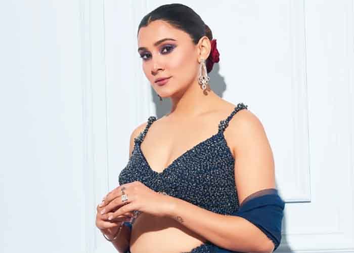 Aastha Gill Singer 2