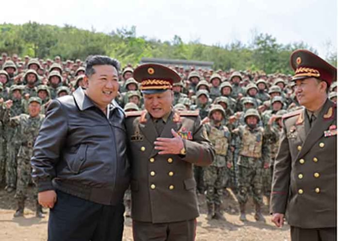 North-Korea's-Kim-supervises