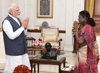 PM Modi Meet Droupadi Murmu