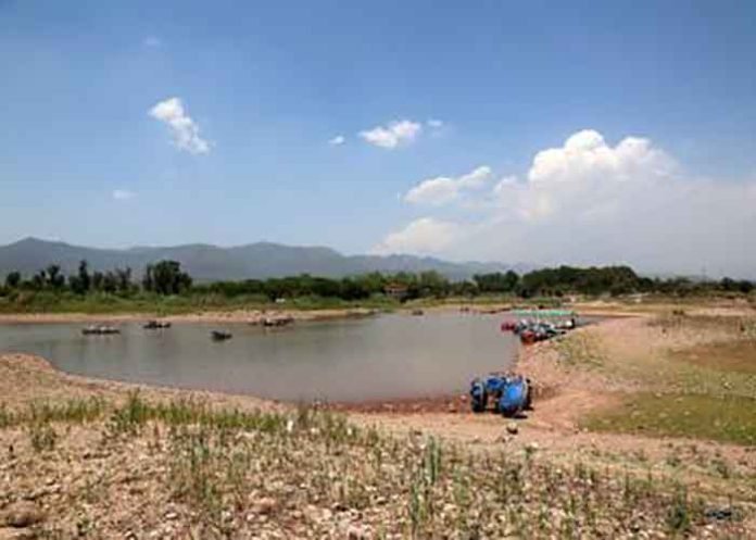 Pakistan-fears-water-crisis-with-dam-levels