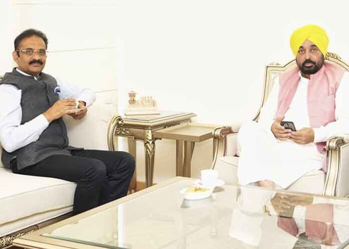 Dr. Ashok Mittal Meets CM Mann