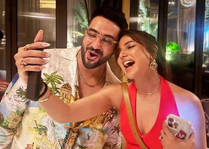 Jasmin Bhasin drops pic with beau Aly Goni