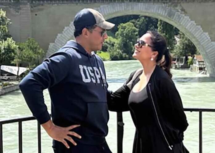 Lara Dutta shares pic Mahesh Bhupathi