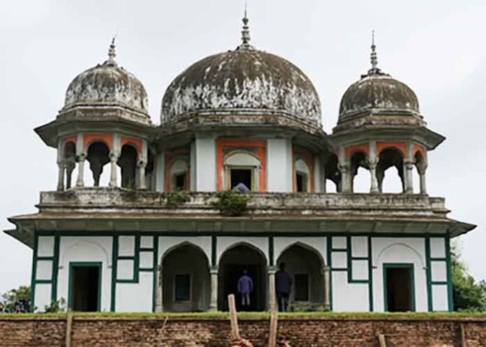 Fatehpur mausoleum