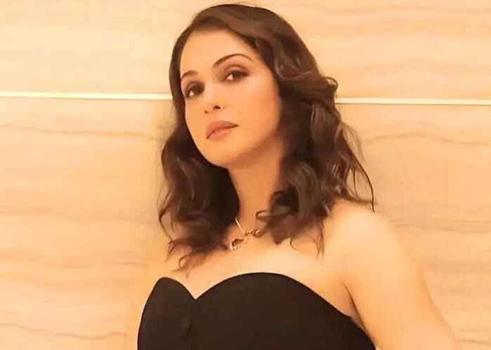 Isha Koppikar Actress 3