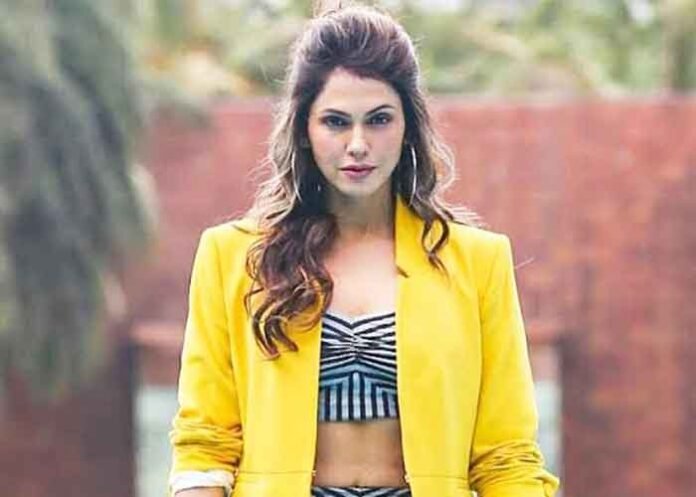 Isha Koppikar Actress 4