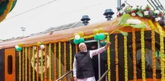 PM-Modi-flags-off-3-Vande-Bharat-trains