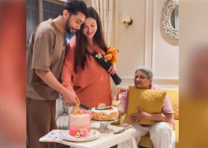 Zaid Darbar blessing Gauahar Khan with birthday celebration
