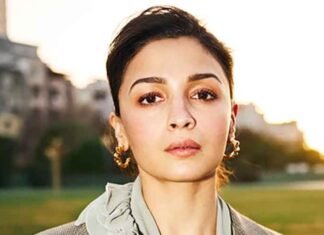 Alia Bhatt gets emotional at BFF Akanksha Ranjan’s wedding, says ‘she’s the glue that holds us all together’ Alia Bhatt Actress 9