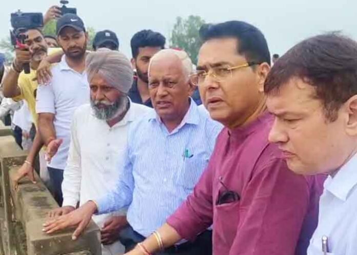 Aman Arora in Flood-Affected Areas